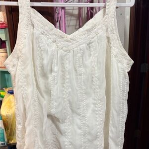 Women's White Embroidered Sleeveless Tank Top